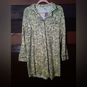 NWOT Liz Claiborne XL Long Sleeve Yellow & Black Paisley Beautiful Nightshirt